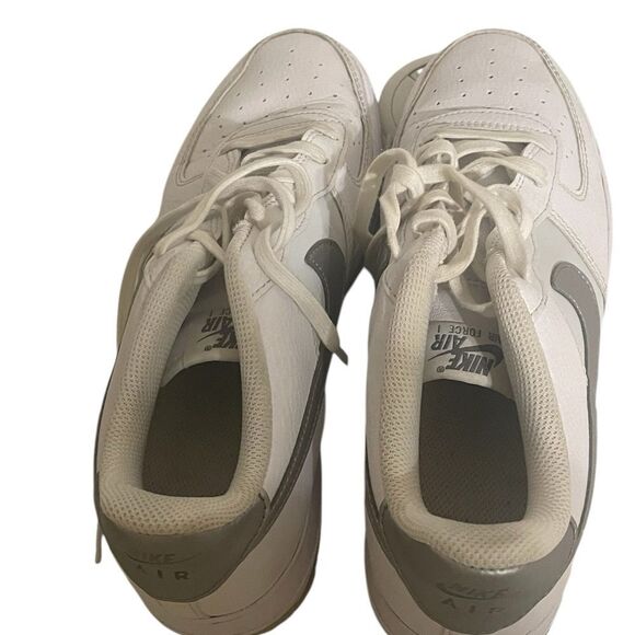 Nike Air Force 1 Big Kids' Shoes Size 7Y White Silver DV7762-300 - Picture 5 of 14